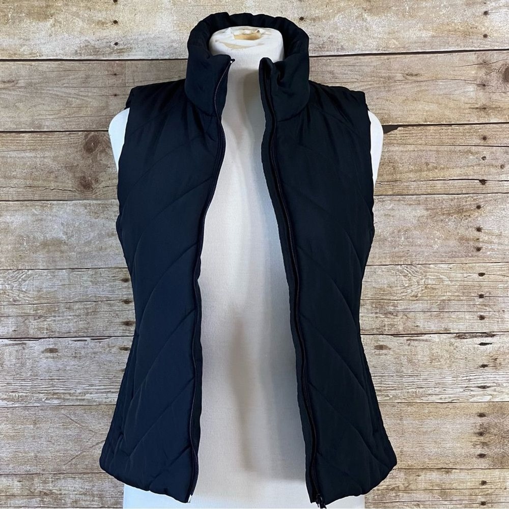 Black Quilted Puffer Vest Chevron Stitch Zip Stand Collar Sleeveless Jacket